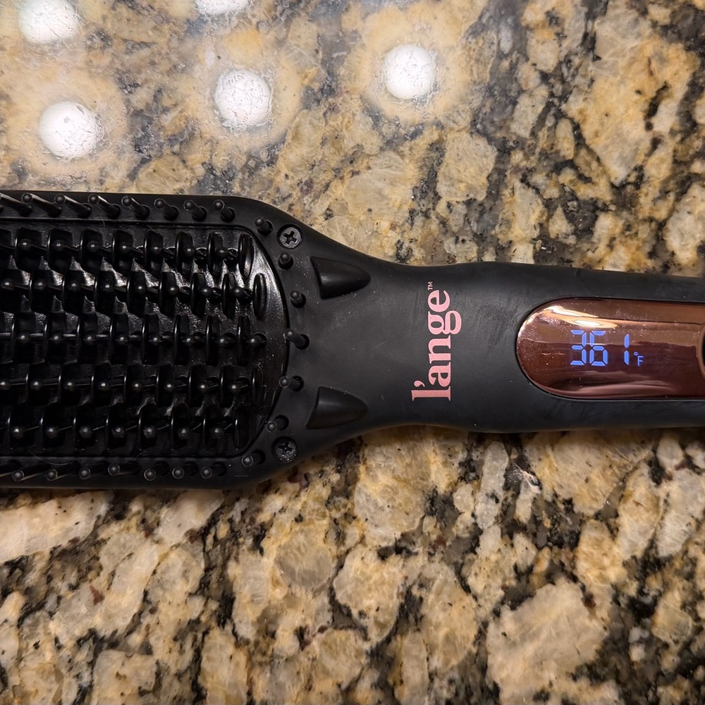 L'ange Black Heated Straightening Brush